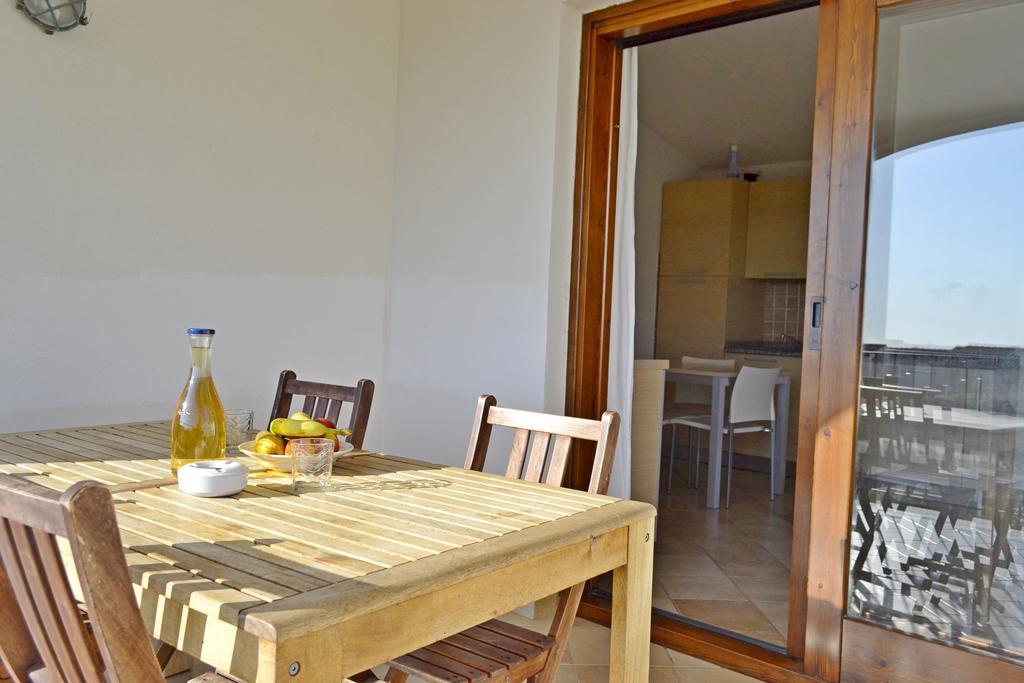 Gf Apartments La Vigna Badesi Habitación foto