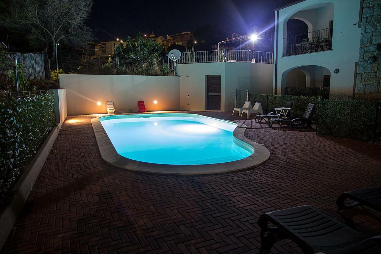 Gf Apartments La Vigna Badesi Exterior foto